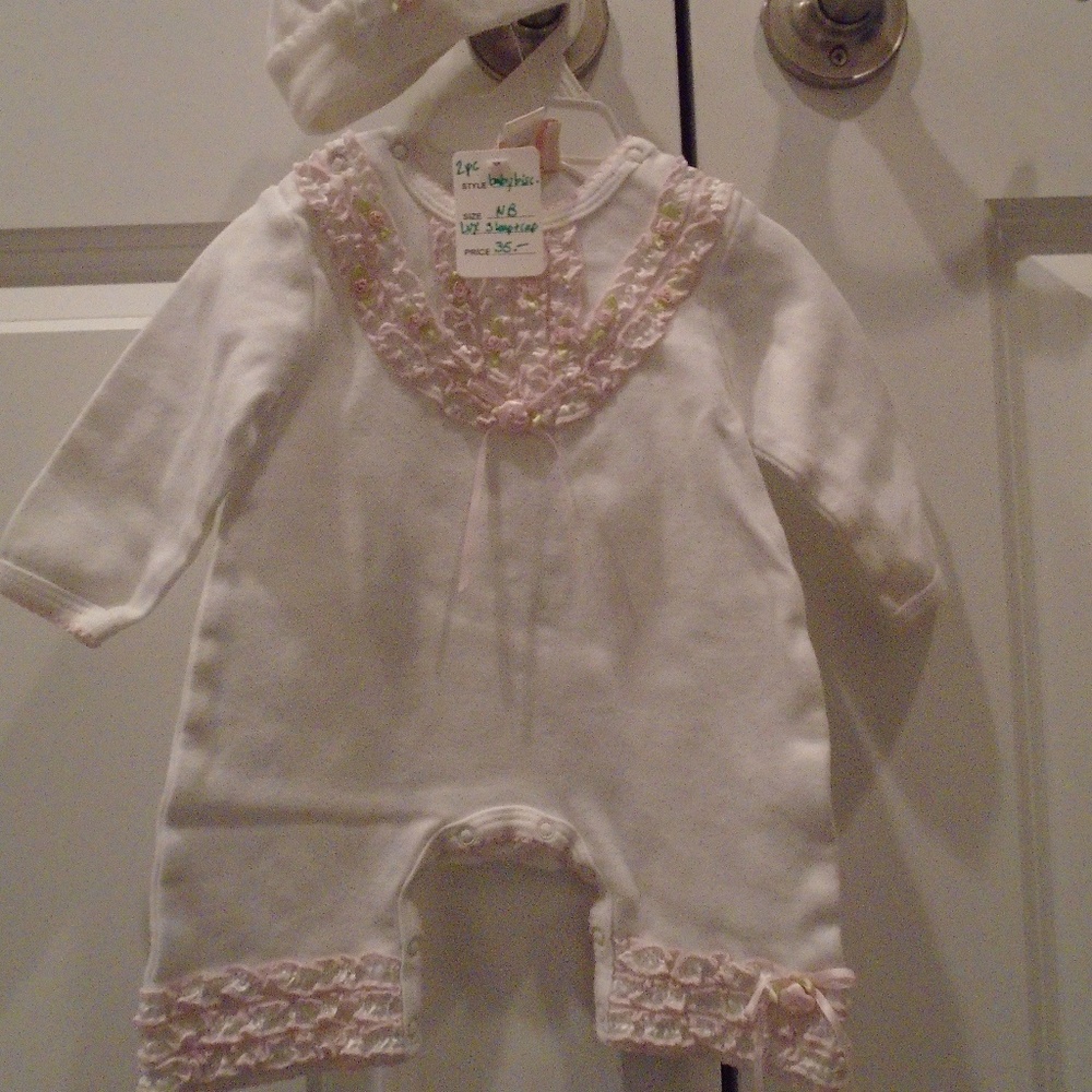 *EUC* Stunning jumper+hat!